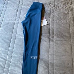 FLEO Leggings